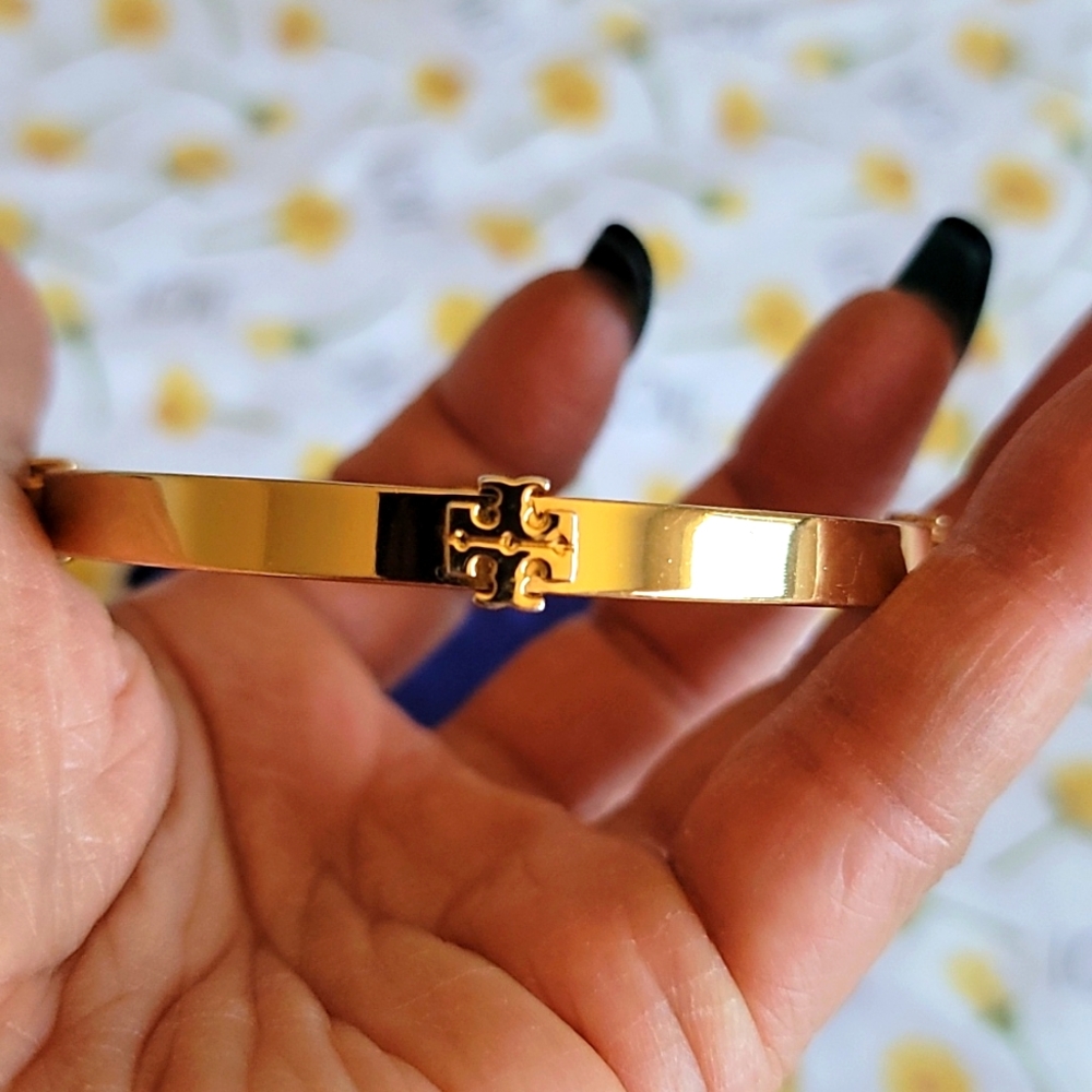 TB bracelet